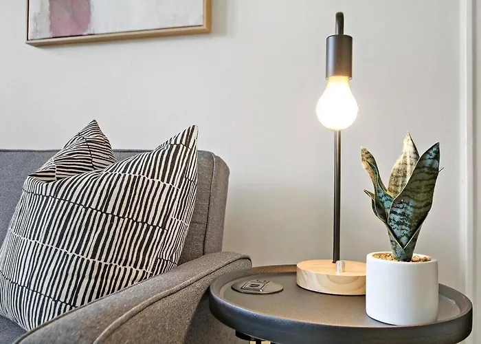 Vibrant 1br Close To Dining - Cullom B3 Apartment *