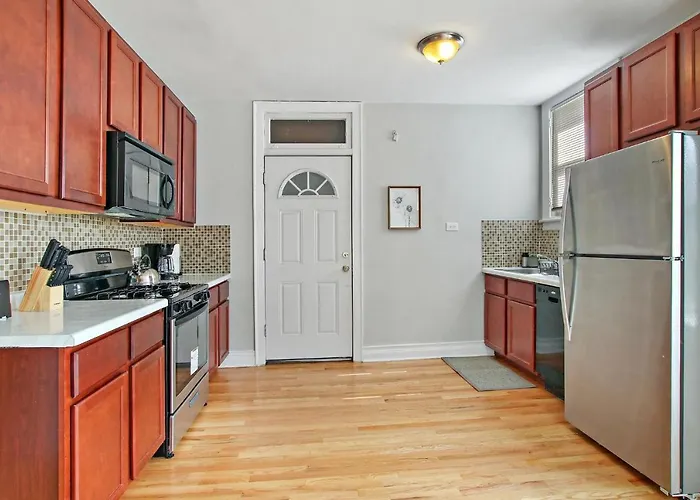 Vibrant 1br Close To Dining - Cullom B3 Chicago